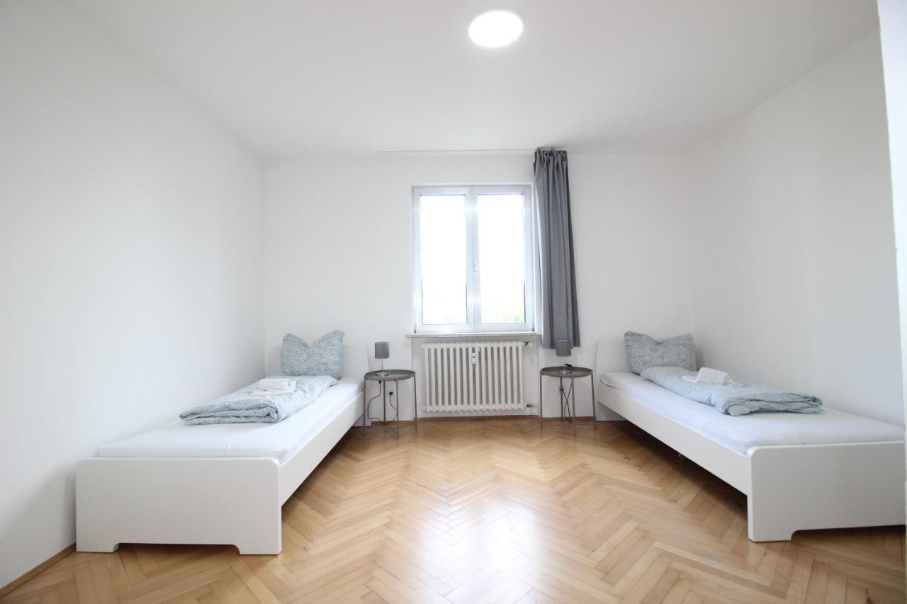 Apartmenthaus Kitzingen - Grosszuegige Wohnungen Fuer Je 6 Personen Mit Balkon Eksteriør bilde