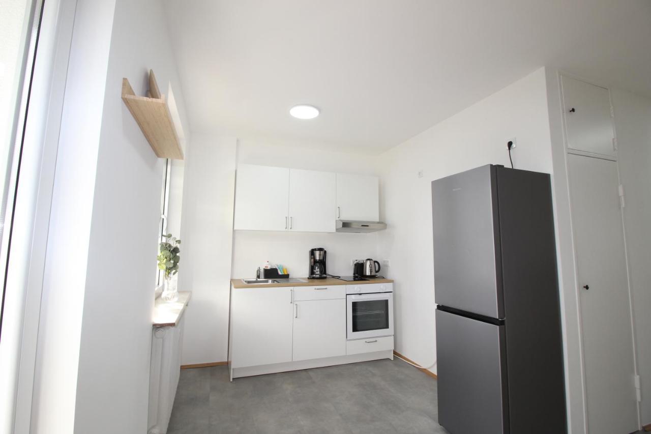 Apartmenthaus Kitzingen - Grosszuegige Wohnungen Fuer Je 6 Personen Mit Balkon Eksteriør bilde
